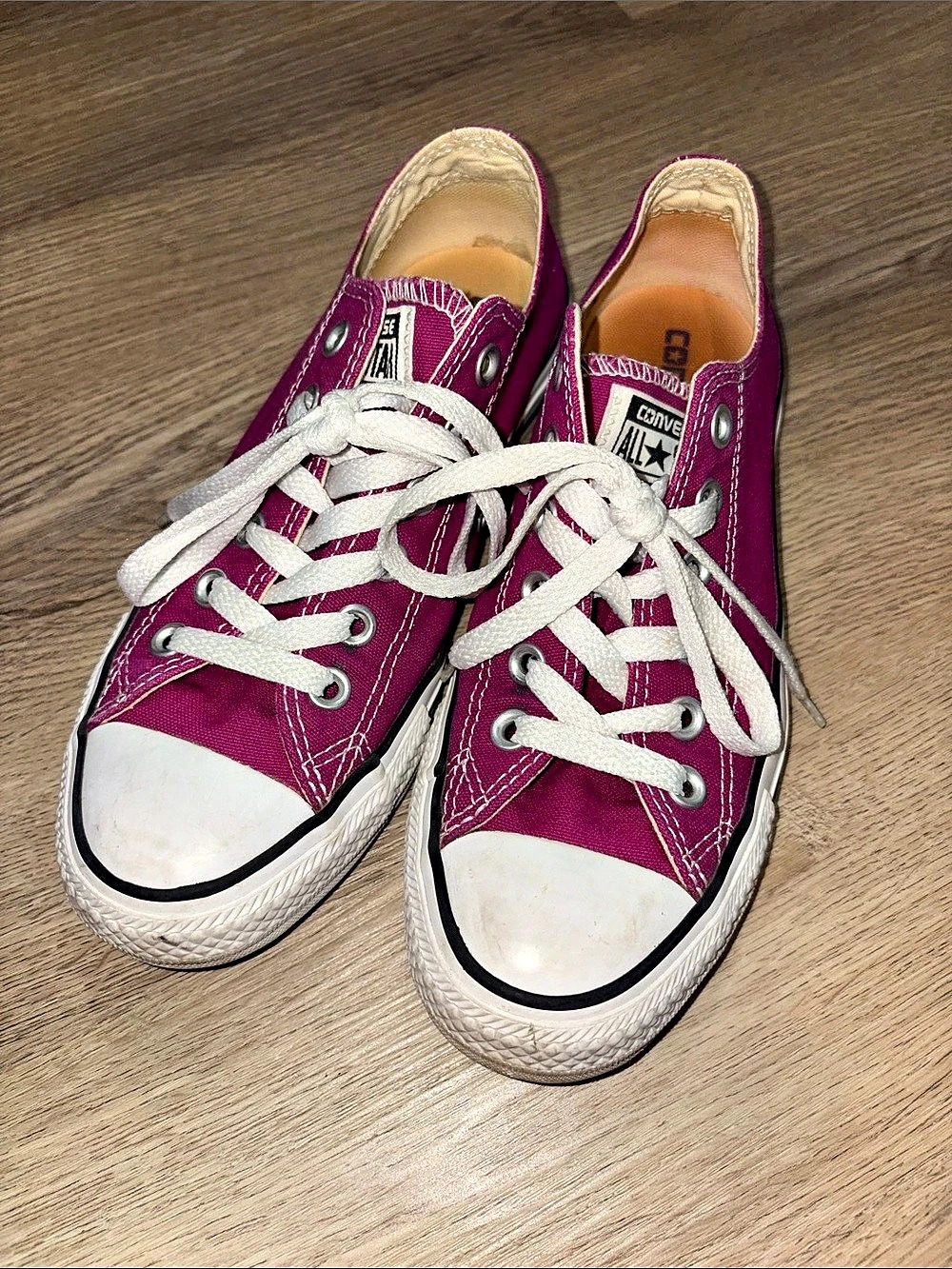 Converse Chuck Taylor All Star Low Top Sneakers Pink & White